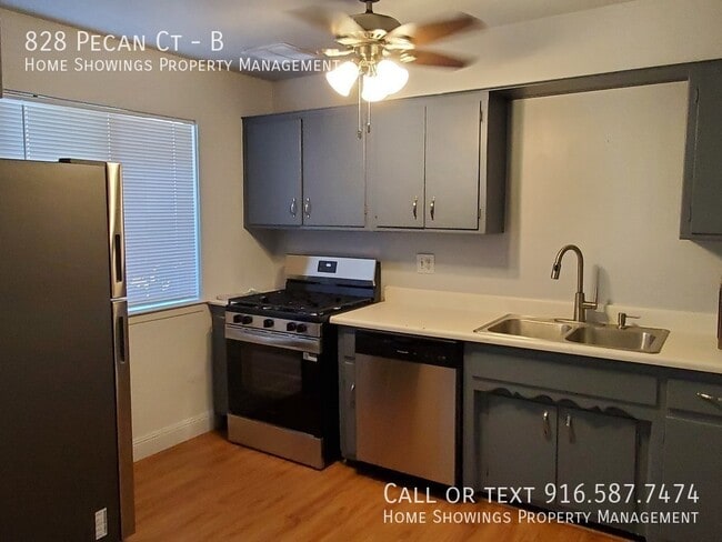 Building Photo - 828 Pecan Ct Unit B