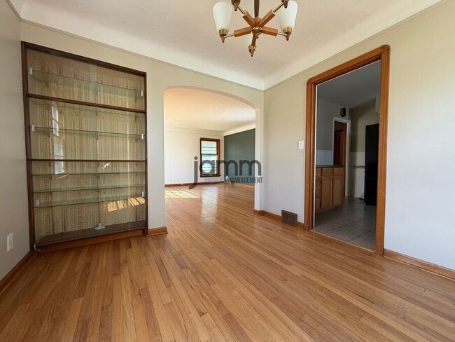 Photo - 4566 W 226th St