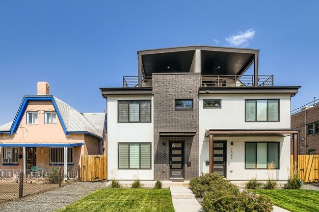 Photo - 1029 32nd St