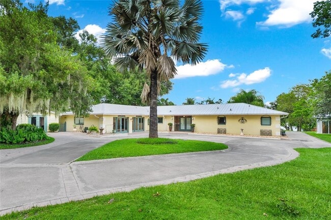 6659 Lake Cane Dr