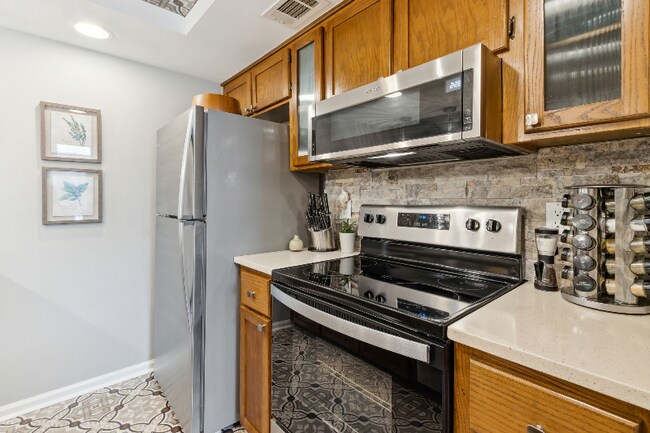 Photo - 2754 1st Ave