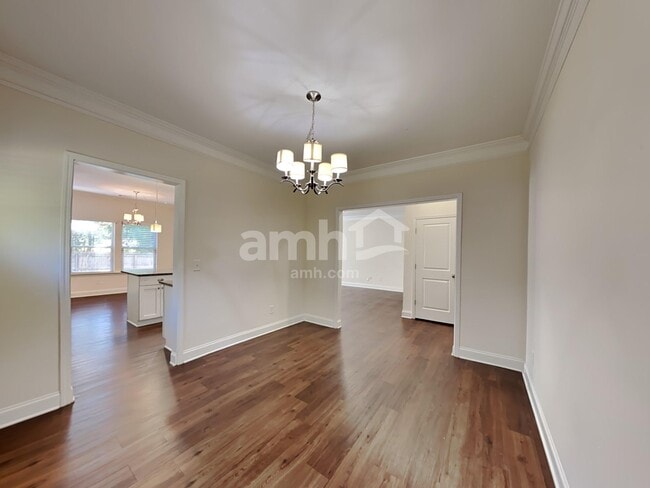 Photo - 2400 Freemont St