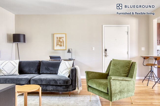 Photo - 1067 Elkgrove Ave Unit FL2-ID494