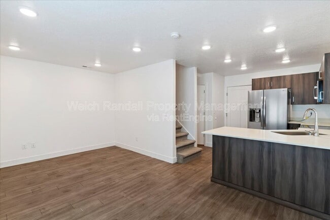 Photo - 1173 Shady Brook Ln S