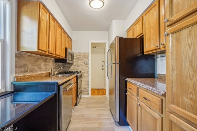 Photo - 349 Bloomfield Ave Condo Unit 53