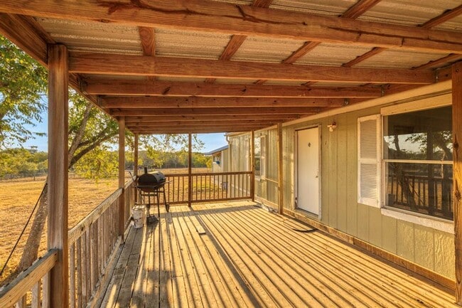 Photo - 645 Old Luling Rd