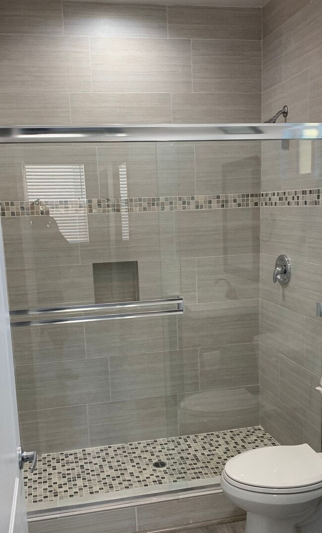 Photo - 15038 Friar St