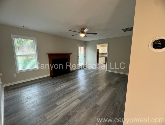 Photo - 229 Lakeside Rd