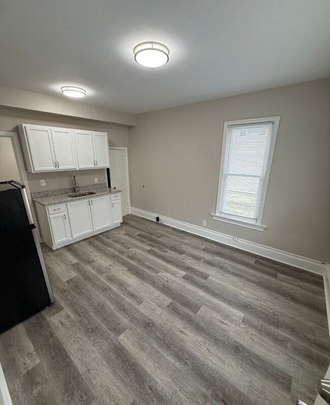 Photo - Must see studio apartment