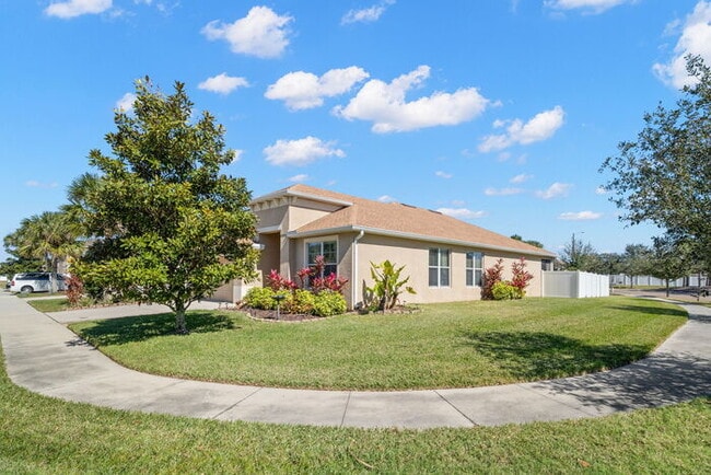 Photo - Beautiful Home For Rent in Brandon!