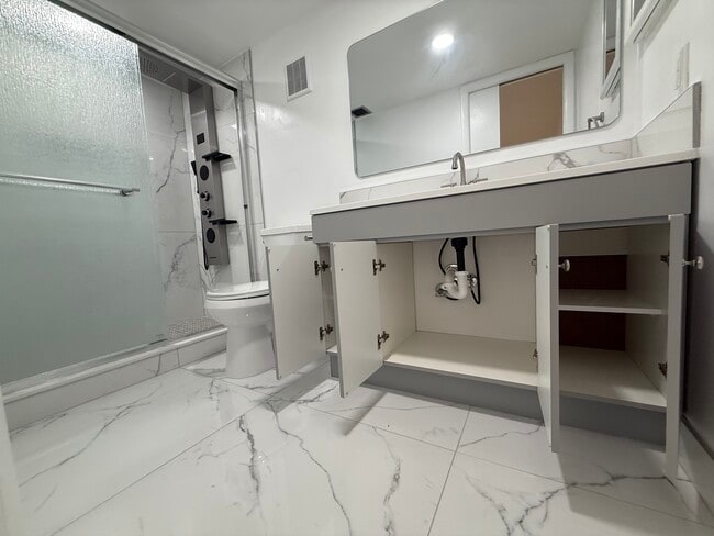 Building Photo - 3341 NW 47th Terrace Unit 317 Rental