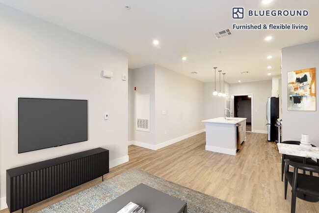 Photo - 200 Bay Dr Unidad SI FL1-ID2808A