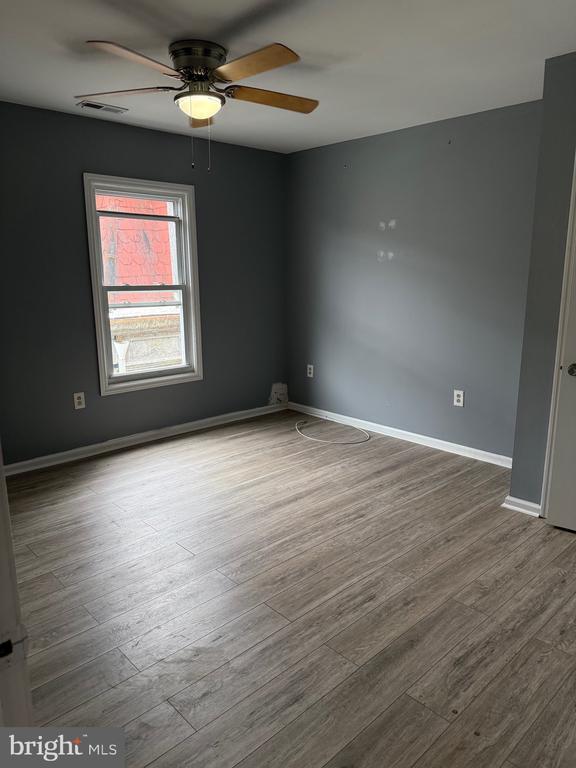 Building Photo - 2211 W Tioga St Rental