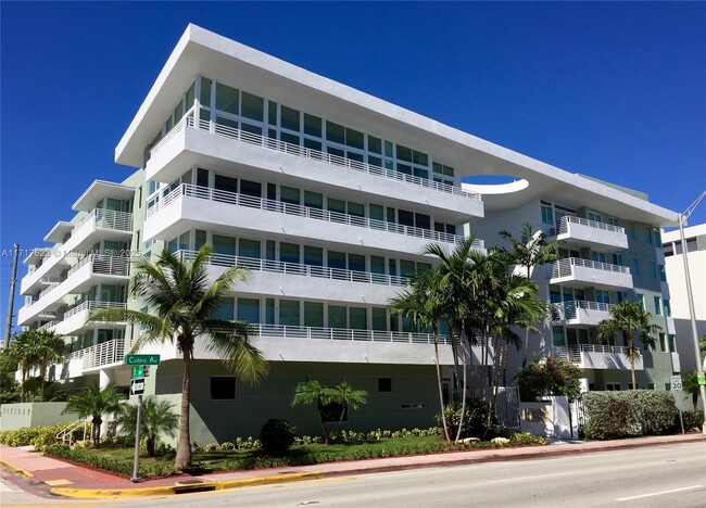 Photo - 7800 Collins Ave Unidad 301 Rental