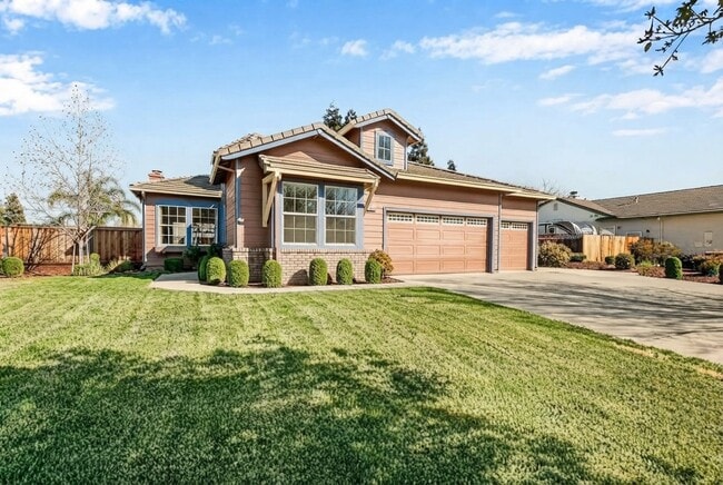 1760 Fairview Ave