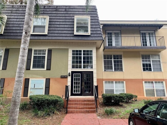 Building Photo - 3906 Versailles Dr Unit 3906A