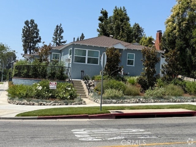 Building Photo - 1008 N Glenoaks Blvd Rental