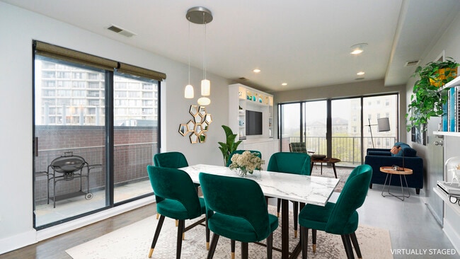 Photo - 1926 N Lincoln Park W Unit 5A