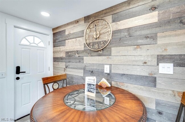 Photo - 4924 Pearl Rd