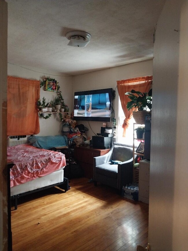 Photo - 108 Kimball Ave Unidad 2