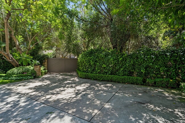 Photo - 575 N Beverly Glen Blvd