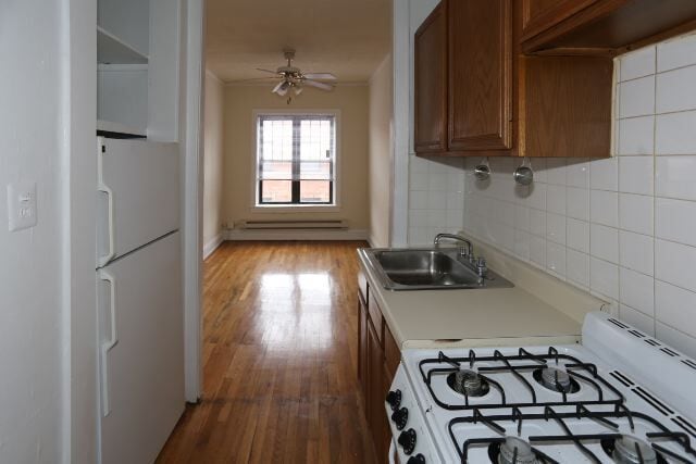 Photo - 629 W Cornelia Ave Unit N4