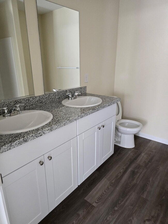 Photo - 2384 Tapatio Dr