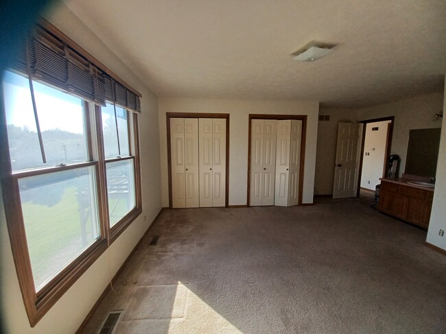 Photo - 4130 S 58th St