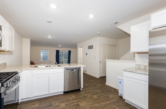 Photo - 3831 Currant Ln