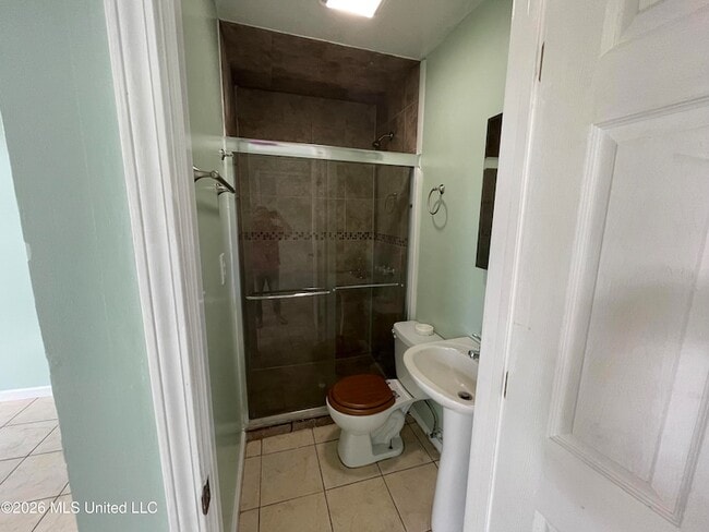 Photo - 1111 Old Brookhaven Rd