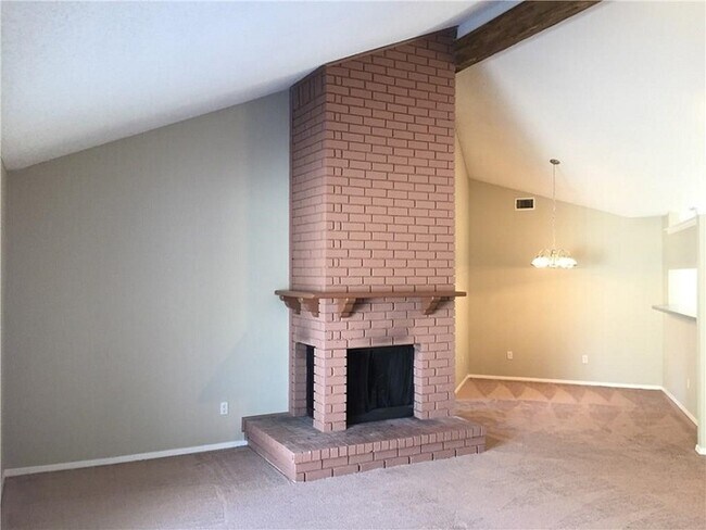 Photo - 621 Shenandoah Ct