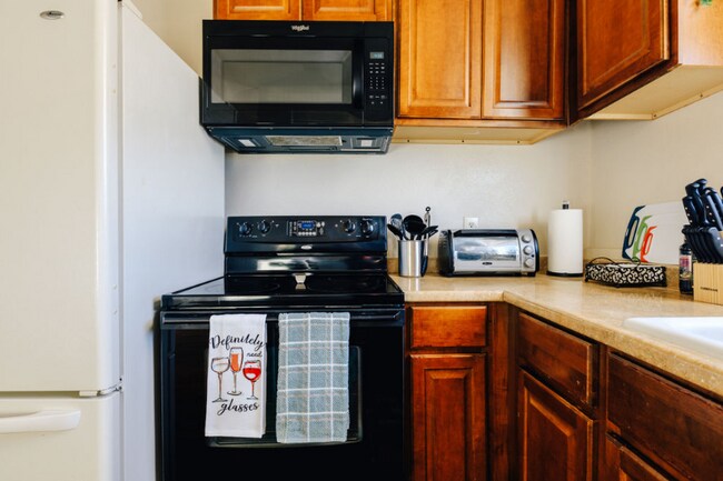 Photo - 410 E Carson St Unit 3