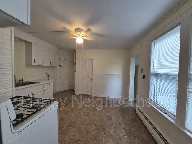 209 Pearl St