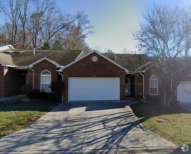 Building Photo - 7722 Ellisville Ln Rental