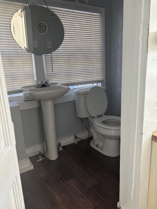 Photo - 2015 Hardy St