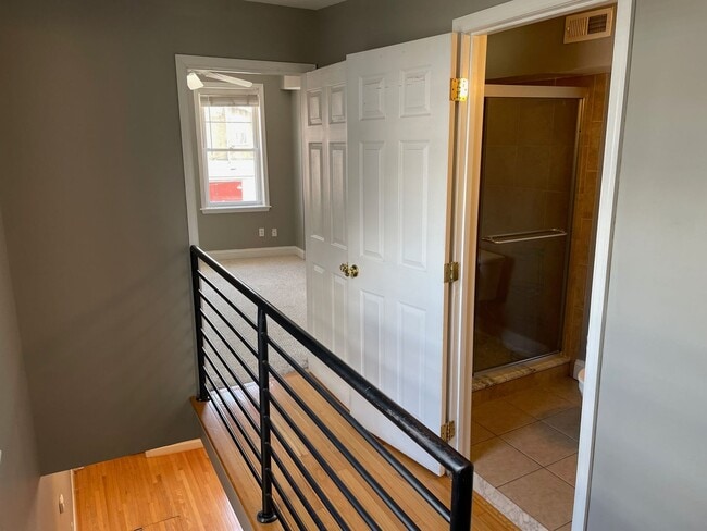 Photo - 1612 Elkins Ln