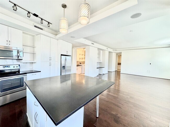 Photo - 2303 Mid Ln Unit 728