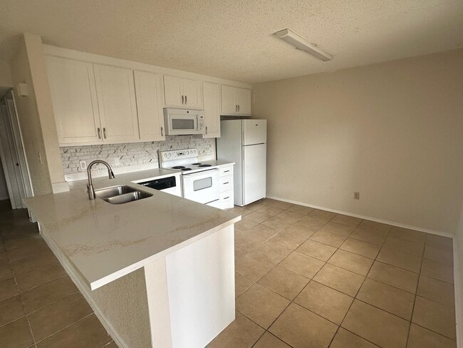 Photo - 109 Shannon Cir