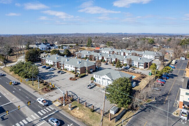 Photo - Magnolia Square