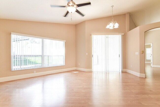 Photo - 5147 Pond View Ct