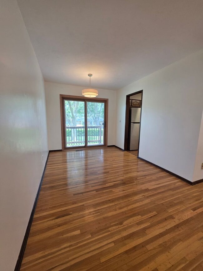 Photo - Spacious Three Bedroom in Millard!