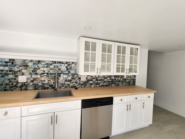 Coastal Charm Awaits in Bonita Springs RECENTLY REDUCED!