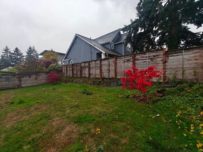 Photo - 3017 W Government Way