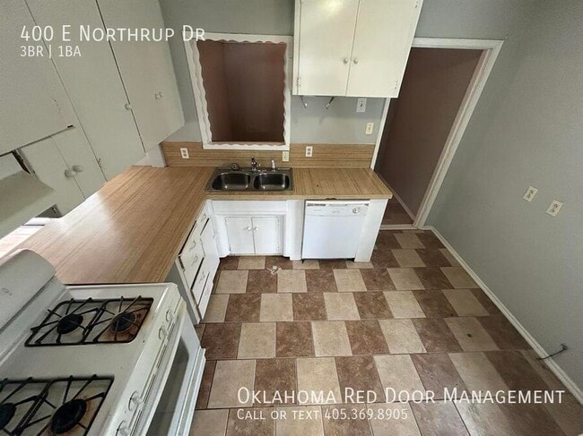 Photo - 400 E Northrup Dr