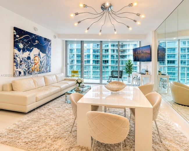 Photo - 495 Brickell Ave Unidad 3206