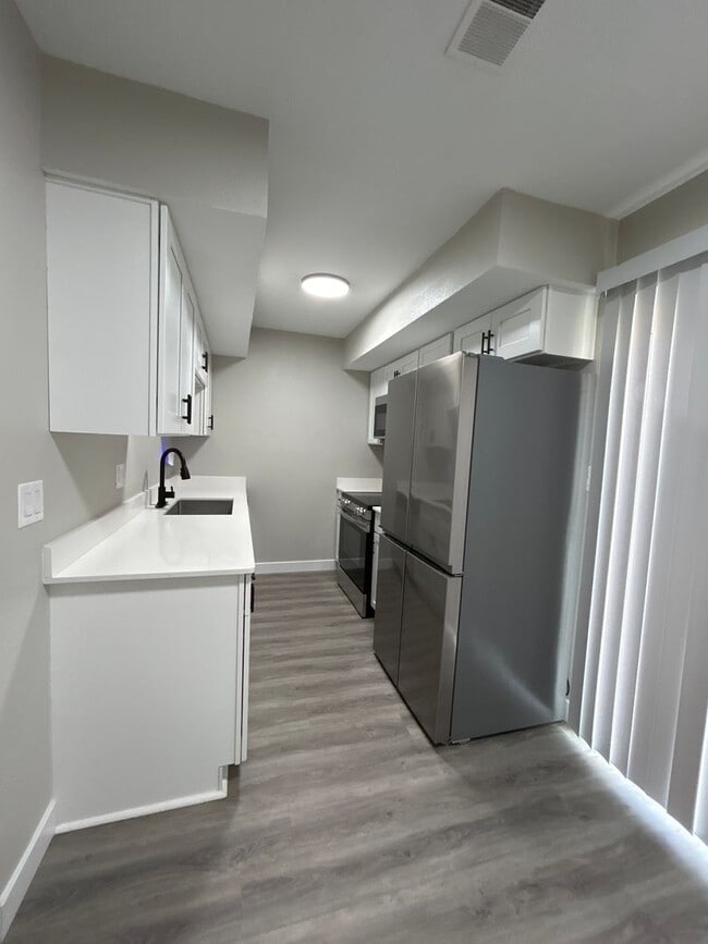 Photo - Modern 2-Bedroom, 1.5-Bathroom Condo in So...