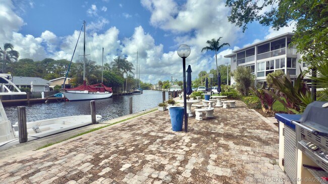 Photo - 1200 SW 12th Ct Unit 305
