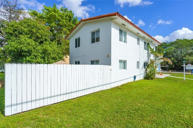 Photo - 3601 SW 2nd St Unit 3601