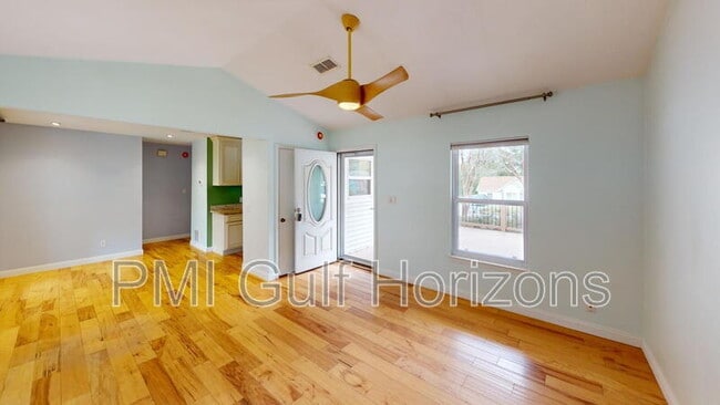 Photo - 4827 Birchwood Pl