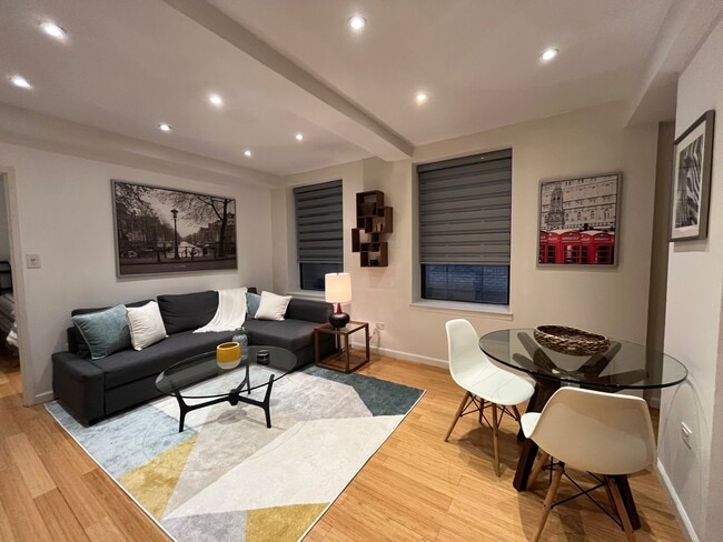 Photo - 150 West 51st Street